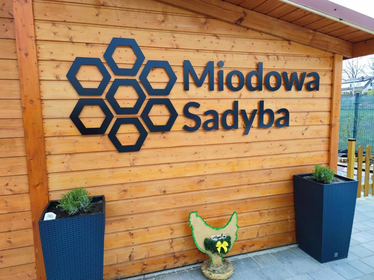 Miodowa Sadyba Domki Caloroczne Kluczbork Ligota Zamecka エクステリア 写真