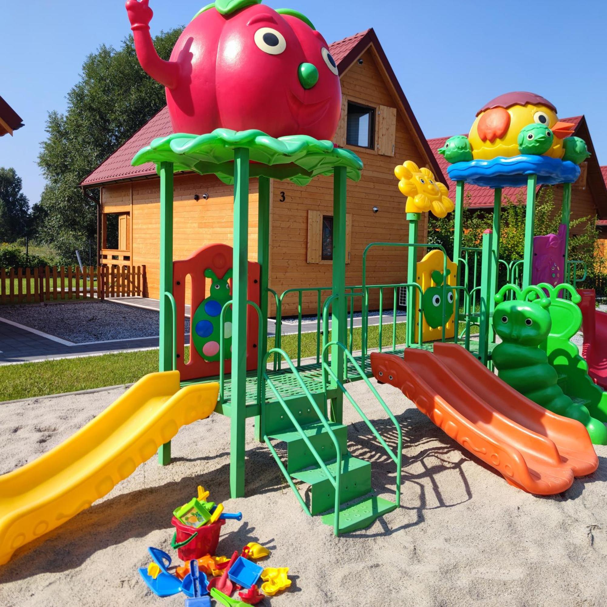 Miodowa Sadyba Domki Caloroczne Kluczbork Ligota Zamecka エクステリア 写真