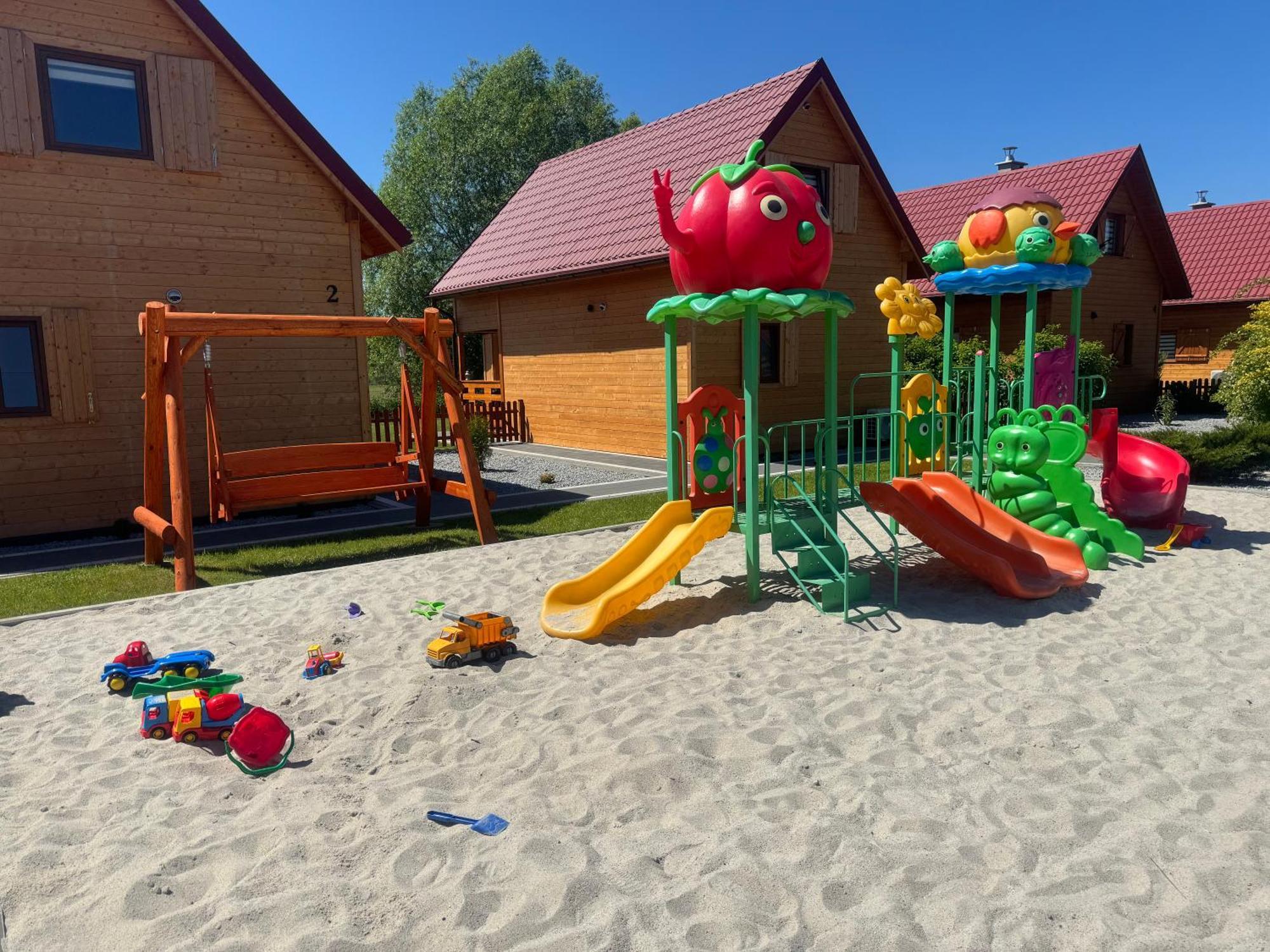 Miodowa Sadyba Domki Caloroczne Kluczbork Ligota Zamecka エクステリア 写真
